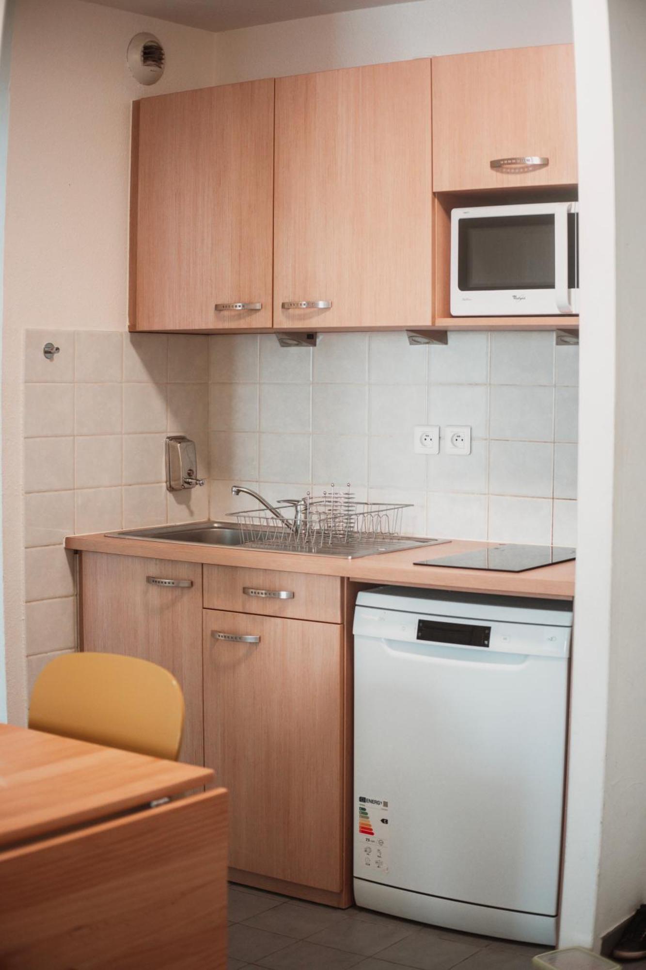 Bel Appartement Au Calme Avec Parking ลียง ภายนอก รูปภาพ